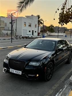 کرایسلەر 300
